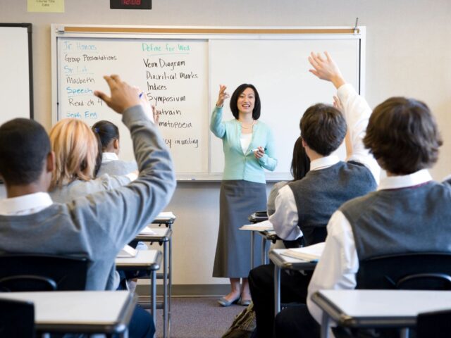 Top 11 Internships for Recent High School Graduates